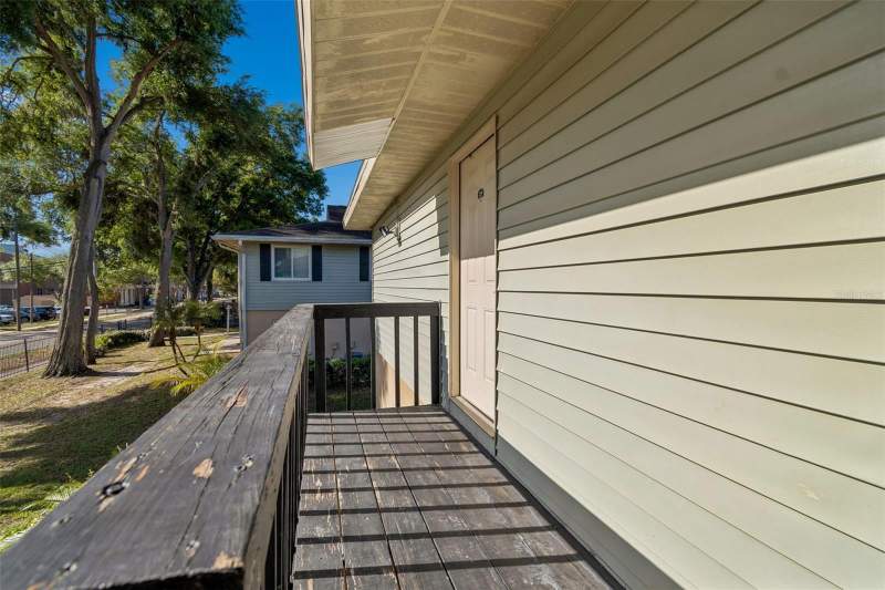 1 bedroom Condominium at 229 Red Maple Place, The Hamptons At Brandon A Condo, Brandon — photo 3