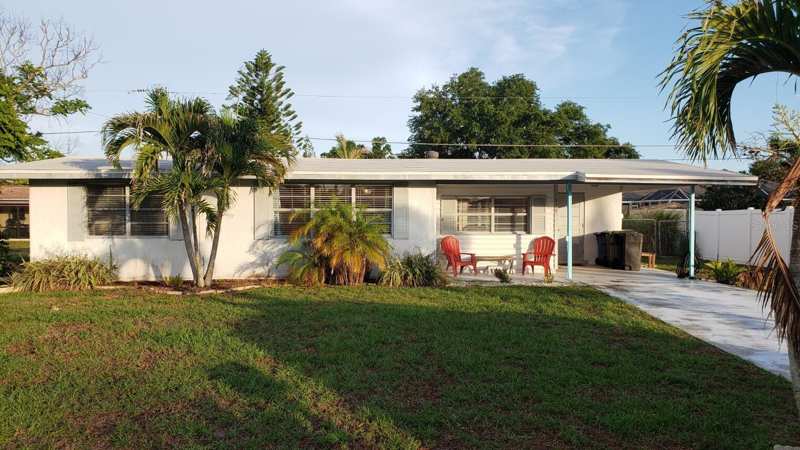 2 bedroom Single Family Residence at 375 Terrapin, South Venice, Venice — photo 1