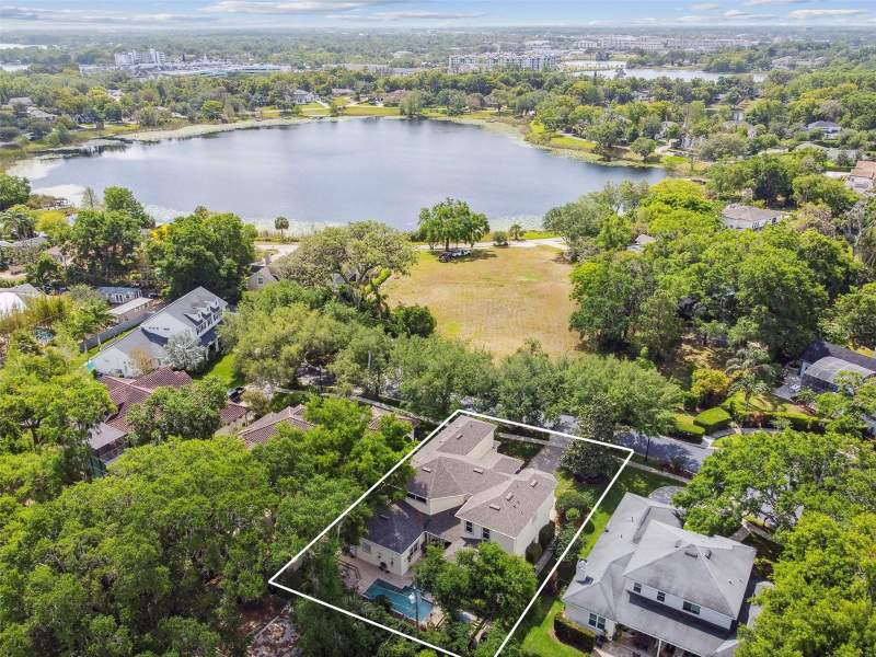 5 bedroom Single Family Residence at 755 Cranes Court, Lake Sybelia Cove, Maitland — photo 2