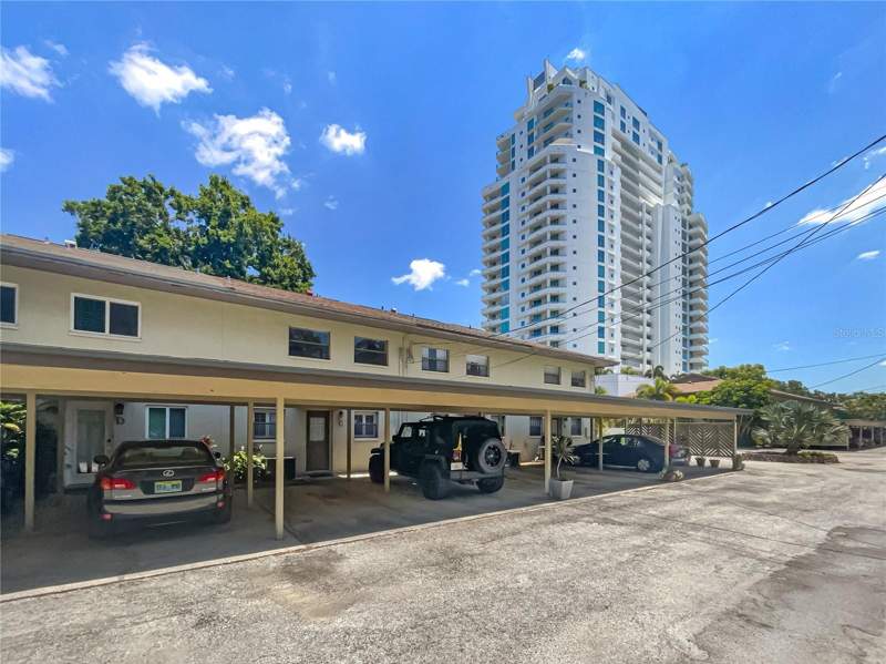 HawleysHomes for Sale in Tampa, FL