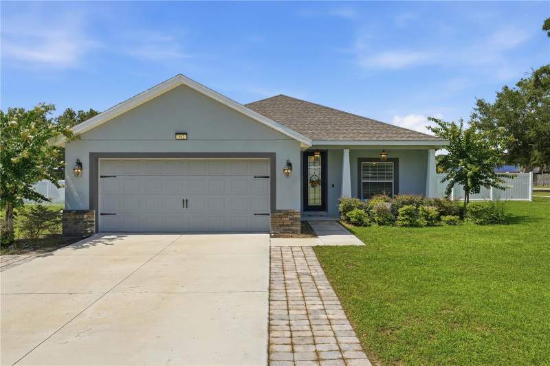 3 bedroom Single Family Residence at 362 Lake Street, Vista Oaks, Umatilla — photo 2
