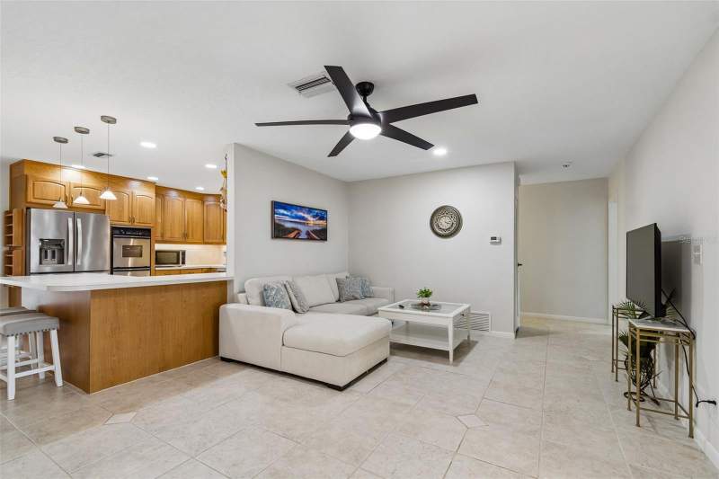 4 bedroom Single Family Residence at 12946 88TH AVENUE, FARM REPLAT, SEMINOLE — photo 4