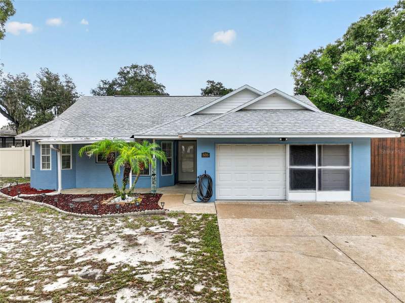 3 bedroom Single Family Residence at 606 Cricket Hollow Lane, Eustis Cricket Lake Village Sub, Eustis — photo 2