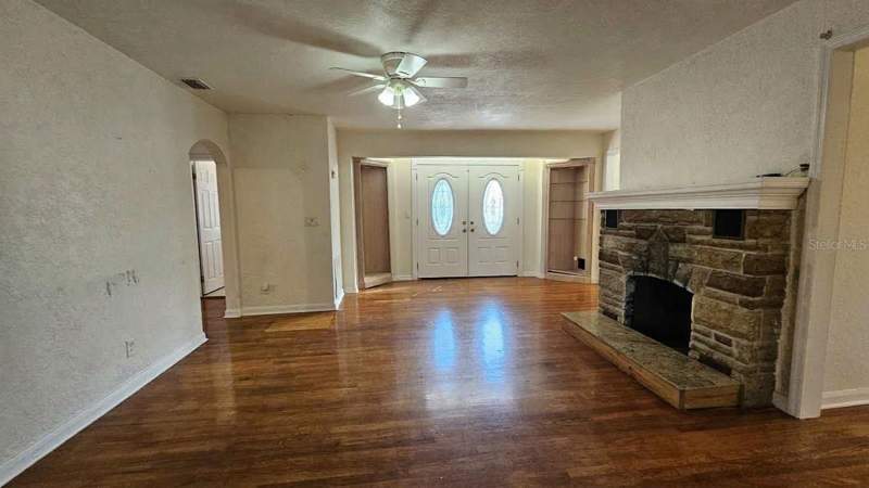 4 bedroom Single Family Residence at 25 E Chesley Avenue, Eustis Lynnhurst, Eustis — photo 5