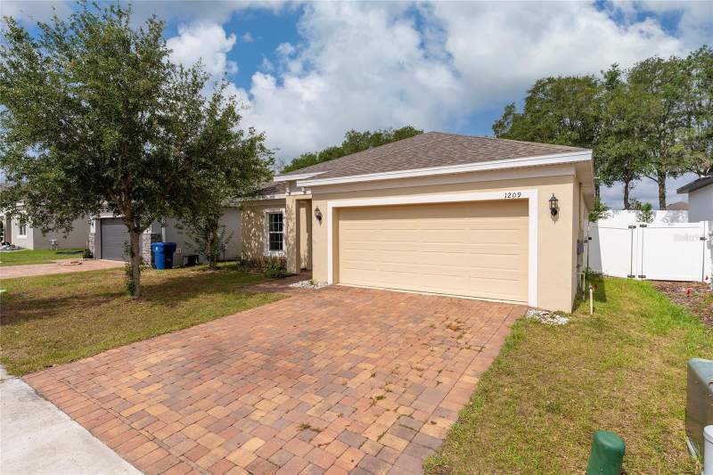 3 bedroom Single Family Residence at 1209 STRATTON AVENUE, GROVELAND SUNRISE RIDGE, GROVELAND — photo 3