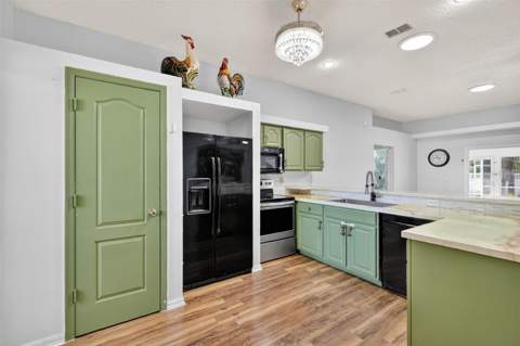 14520 Lost Lake Road, Clermont FL - photo 17 of 49