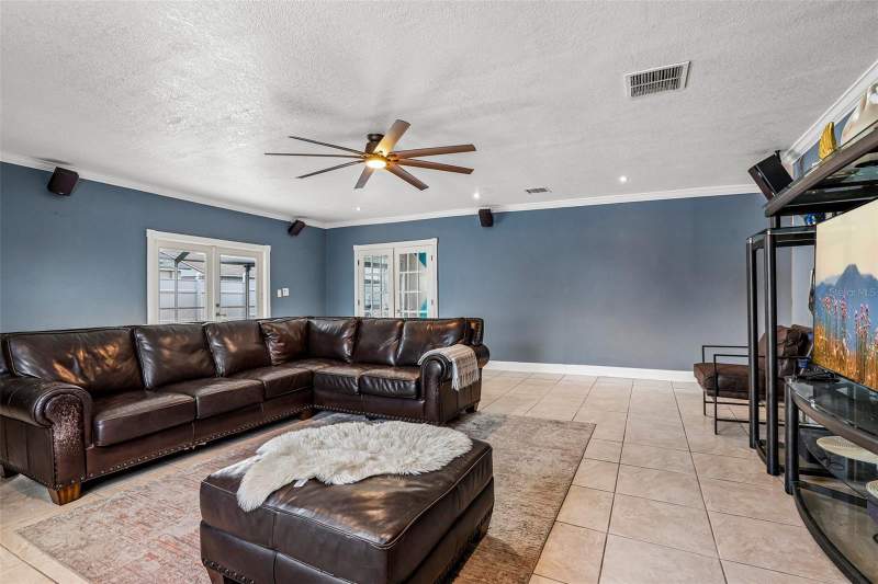 4 bedroom Single Family Residence at 1009 Coolwood Place, Heather Lakes Unit 03, Brandon — photo 5