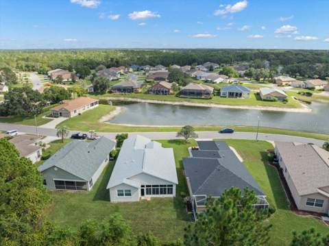 10163 Holly Berry Drive, Weeki Wachee FL - photo 9 of 55