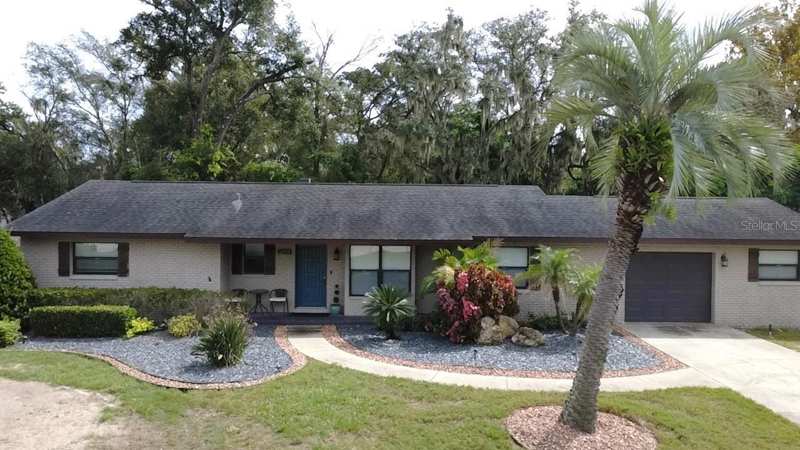 3 bedroom Single Family Residence at 3204 Country Side Street, Countryside Manor Sub, Brandon — photo 1