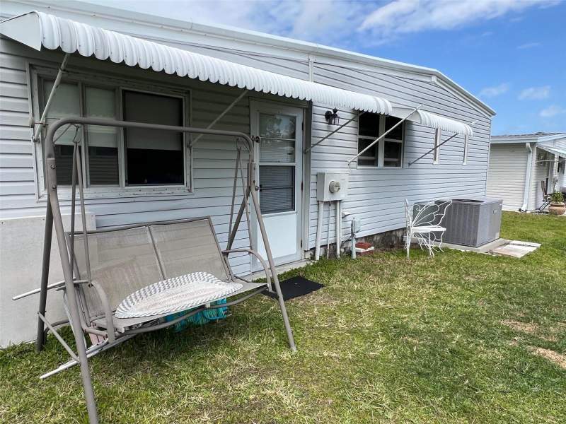 2 bedroom Manufactured Home at 709 SUGAR PALM STREET, PALM HILL MOBILE HOME PARK UNREC, LARGO — photo 4