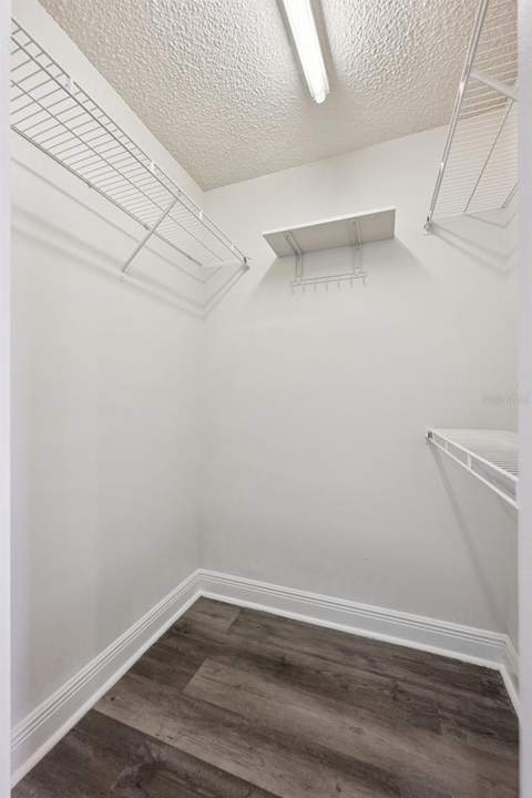 9816 Surrey Ridge Road, Orlando FL - photo 11 of 28