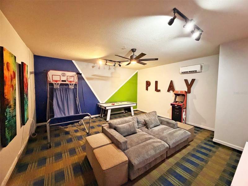 6 bedroom Single Family Residence at 7805 BEECHFIELD STREET, WINDSOR HILLS PH 5, KISSIMMEE — photo 2
