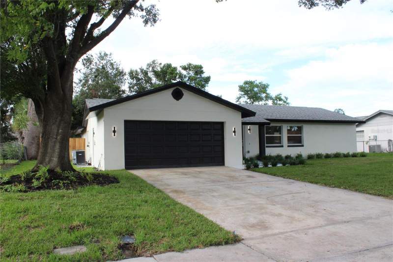 7015 CRESTLAKE DRIVE home for sale in Lake Cane Estates