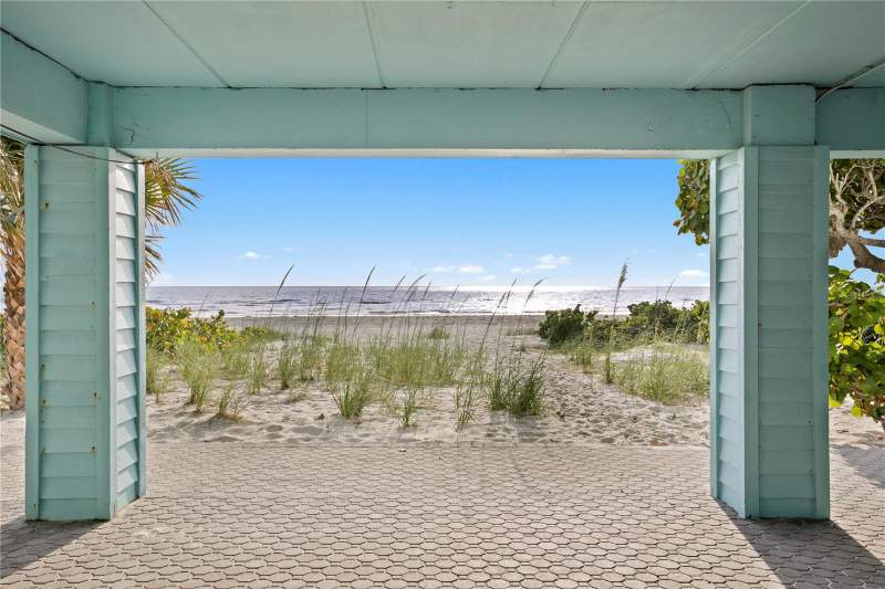 4 bedroom Single Family Residence at 20060 Gulf Boulevard, Indian Shores, Indian Shores — photo 5