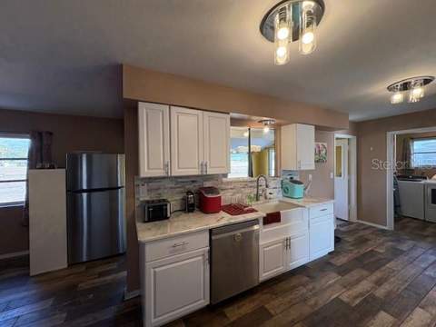 1021 Augusta Drive, Sun City Center FL - photo 17 of 54