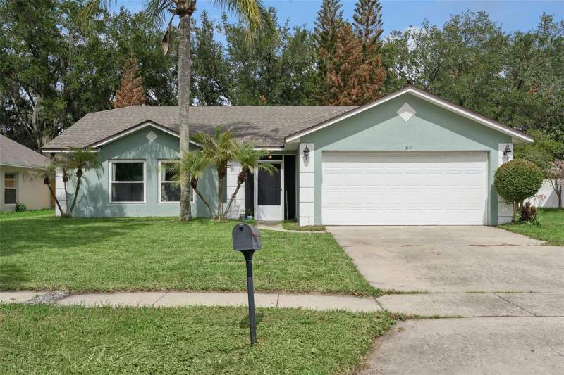 319 STERLING LAKE DRIVE home for sale in Silver Glen