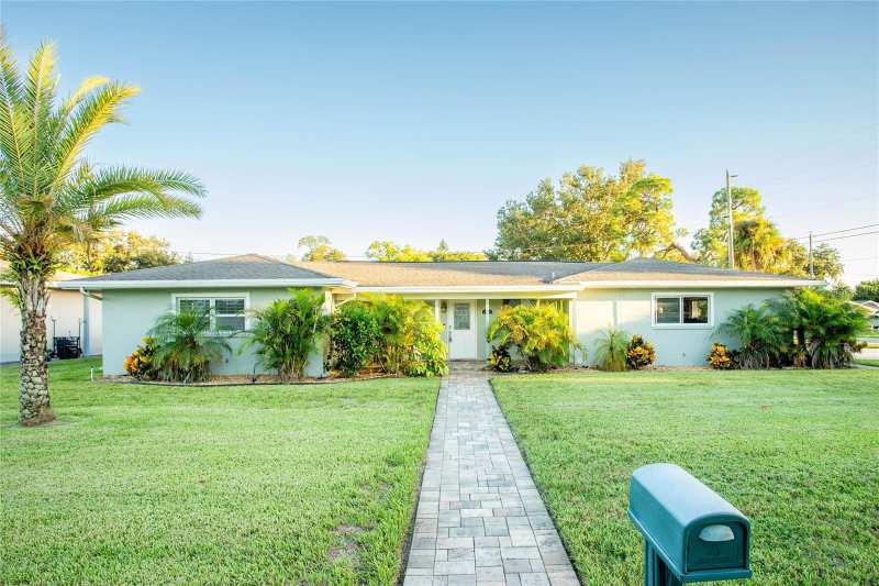 3 bedroom Single Family Residence at 2001 Magnolia Drive, East Druid Estates Add, Clearwater — photo 1