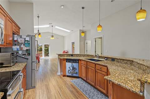 631 4th Avenue, Safety Harbor FL - photo 12 of 46