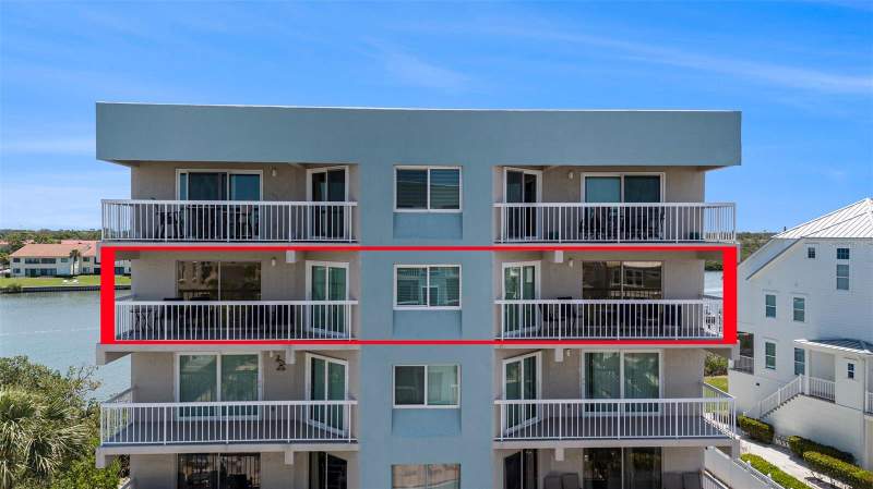 Water ViewCondos for Sale in Indian Shores, FL