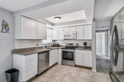 13606 Allyn Drive, Hudson FL - photo 15 of 47