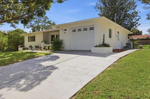 203 S Lee Street, home for sale in Beverly Hills 34465