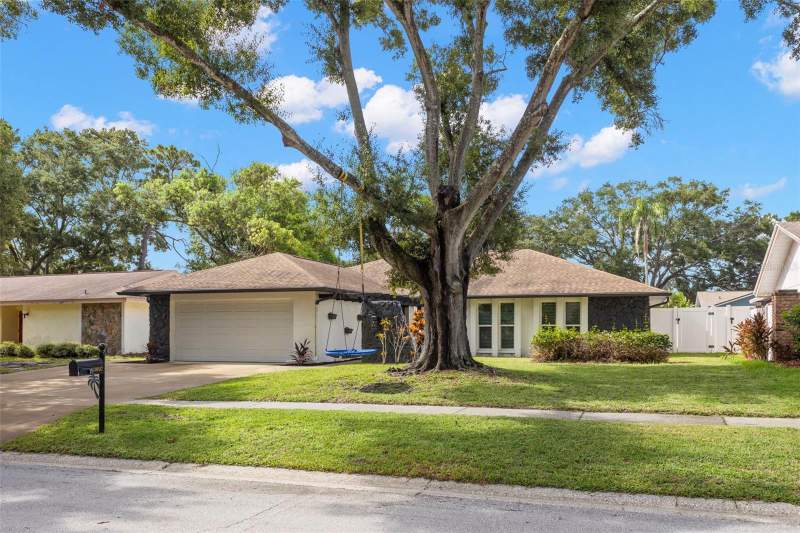 3 bedroom Single Family Residence at 3097 Haverford Drive, Northwood Estates-Tr C, Clearwater — photo 2