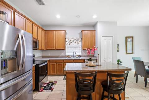 907 Hacienda Circle, Kissimmee FL - photo 14 of 46
