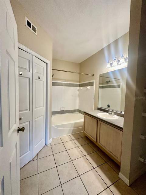 3250 Corona Village Way #206, Orlando FL - photo 19 of 31