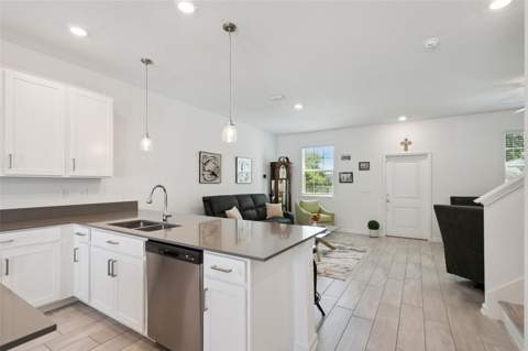 15755 Water Spring Boulevard, Winter Garden FL - photo 8 of 28