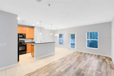 2064 Cypress Bay Boulevard, Kissimmee FL - photo 11 of 26