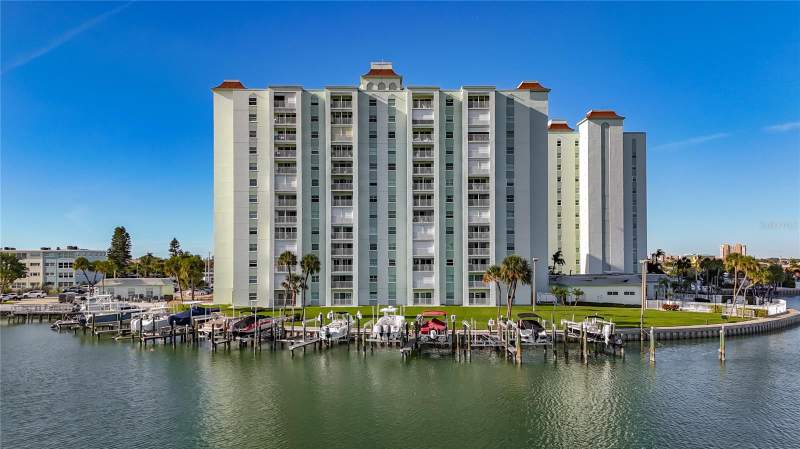 1 bedroom Condominium at 400 64th Avenue #1204, Three Palms Pointe Condo, St Pete Beach — photo 3