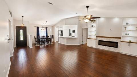 6441 Silver Oaks Drive, Zephyrhills FL - photo 7 of 34