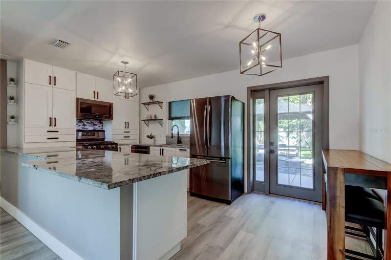 4 bedroom Single Family Residence at 375 10th Avenue, Seminole Park Rev, Safety Harbor — photo 4