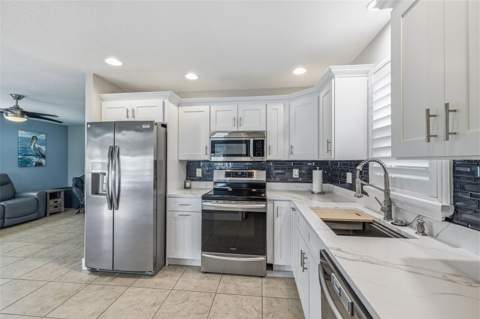 4320 Floramar Terrace, New Port Richey FL - photo 12 of 50