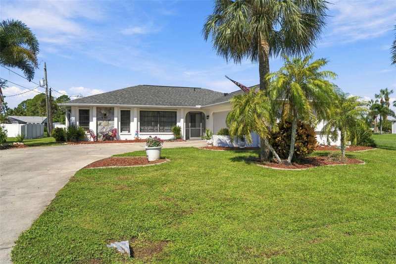 3 bedroom Single Family Residence at 4477 Sutlive Street, Port Charlotte Sec 037, Port Charlotte — photo 1