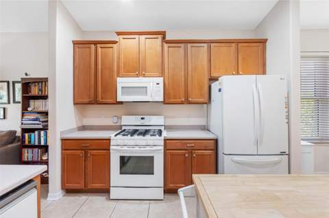 5335 Clover Mist Drive, Apollo Beach FL - photo 15 of 44