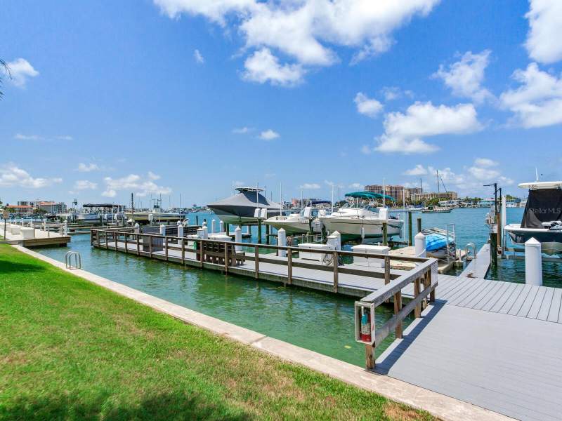 2 bedroom Condominium at 660 Island Way #202, Diamond Isle Condo, Clearwater Beach — photo 2