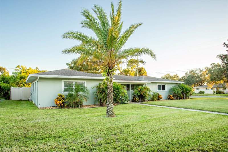 3 bedroom Single Family Residence at 2001 Magnolia Drive, East Druid Estates Add, Clearwater — photo 2