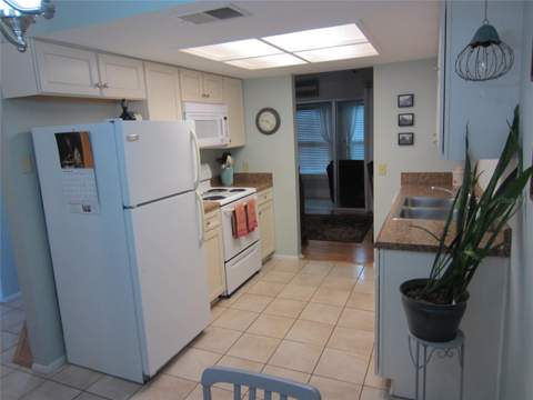 4922 Grist Mill Circle, New Port Richey FL - photo 15 of 43