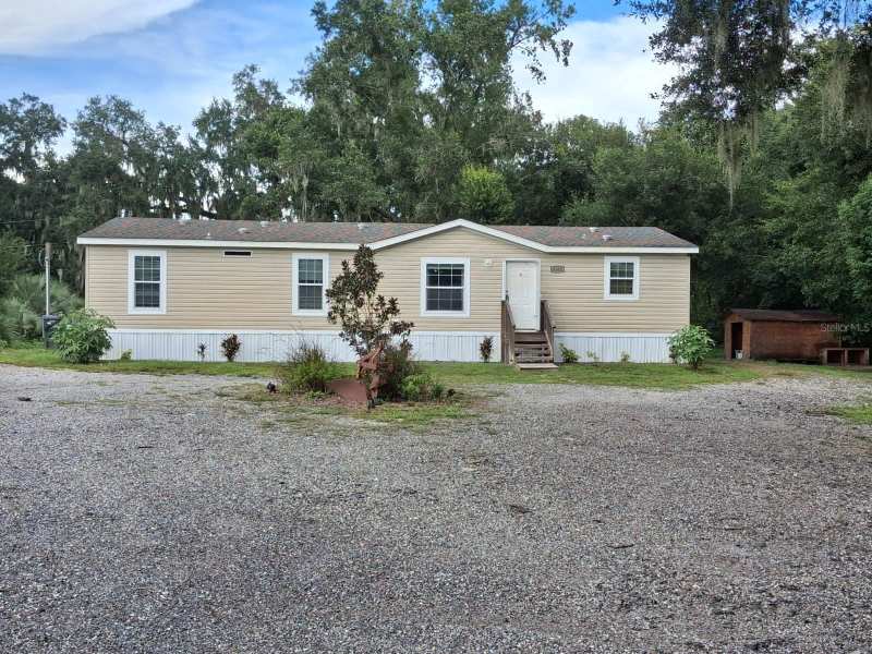 3 bedroom Manufactured Home at 5302 Cougar Trail Lane, Sand Hill Estates, Plant City — photo 1