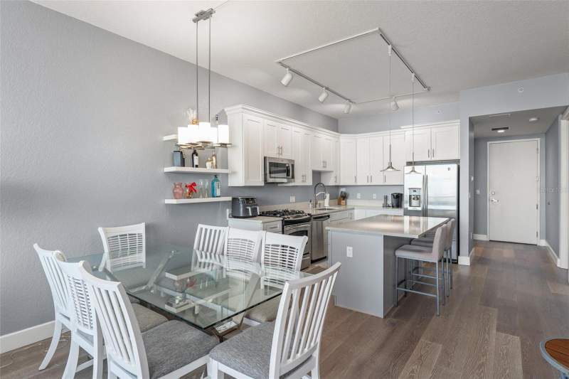 2 bedroom Condominium at 150 E Robinson Street #2008, Vue At Lake Eola, Orlando — photo 3