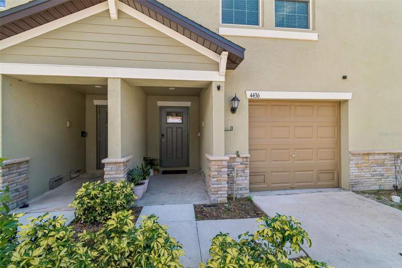 4 bedroom Townhouse at 4436 Tuscan Loon Drive, Palm River Twnhms Ph 2, Tampa — photo 4