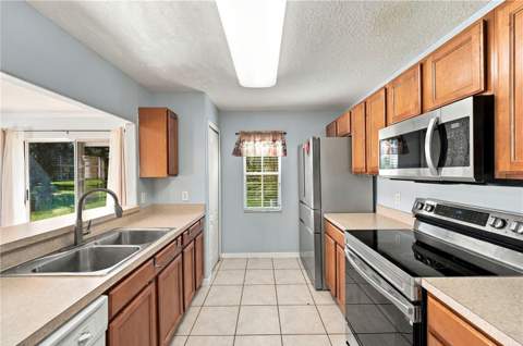 37556 Daliha Terrace, Zephyrhills FL - photo 12 of 31