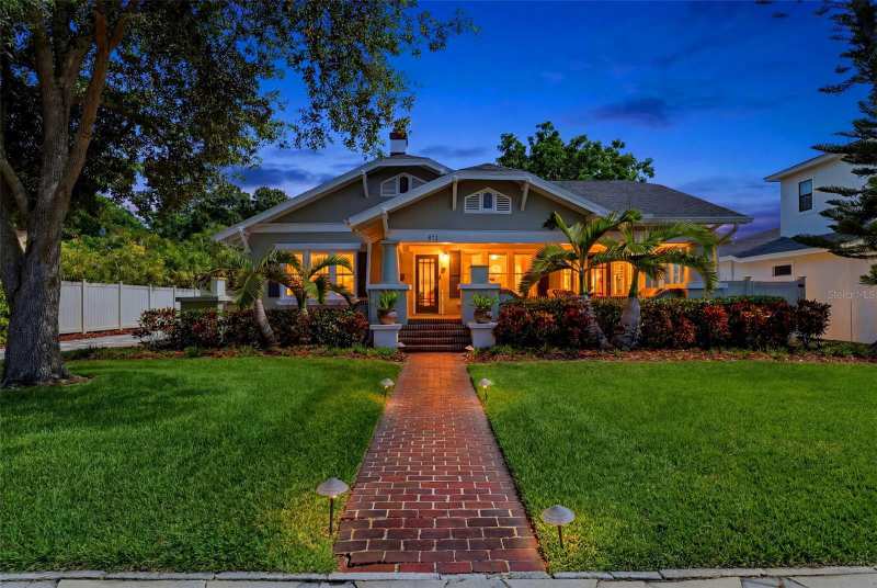 3 bedroom Single Family Residence at 871 17th Avenue, Crescent Lake, St Petersburg — photo 1