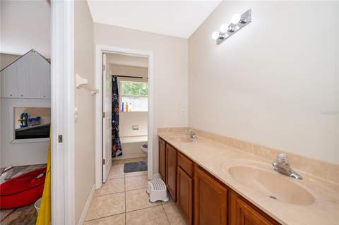 9808 Bennington Chase Drive, Orlando FL - photo 18 of 25