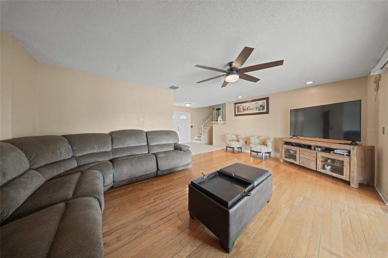 5 bedroom Single Family Residence at 641 Elder Court, Spring Oaks Unit 3, Altamonte Springs — photo 4