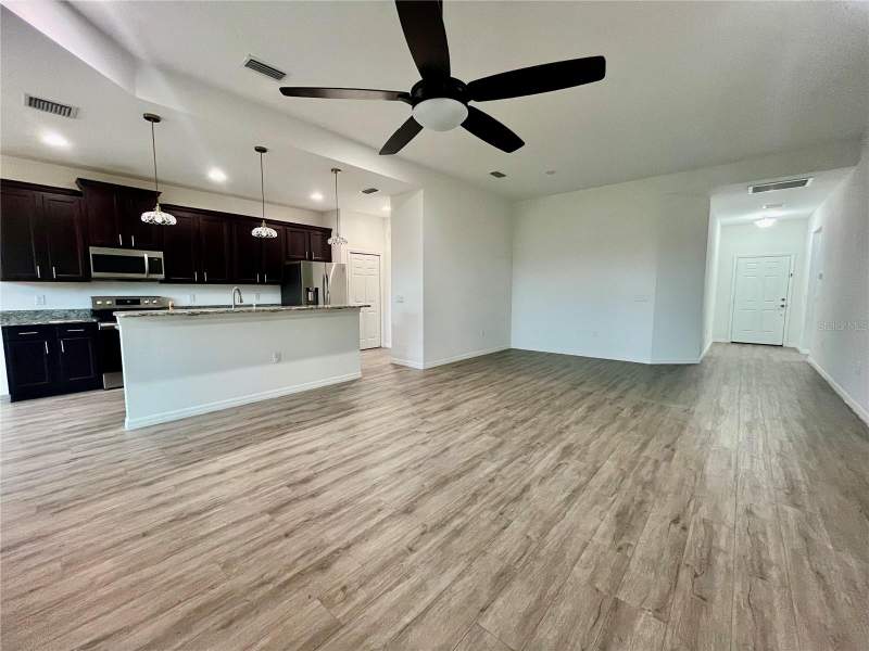 3 bedroom Single Family Residence at 13554 Marilyn Court, Reserve At Meadow Oaks, Hudson — photo 5