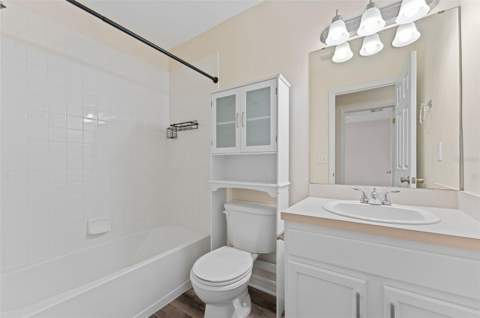 8421 Edgewater Place Boulevard, Tampa FL - photo 18 of 31