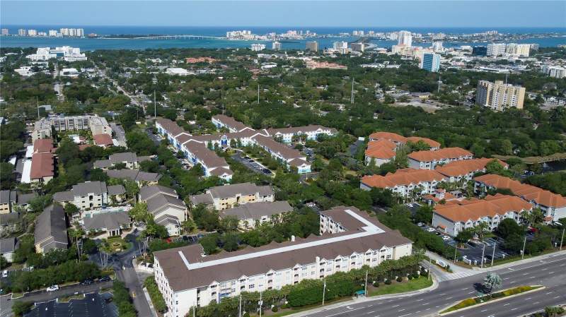 2 bedroom Condominium at 1216 S Missouri Avenue #322, Residence At Renaissance, Clearwater — photo 2