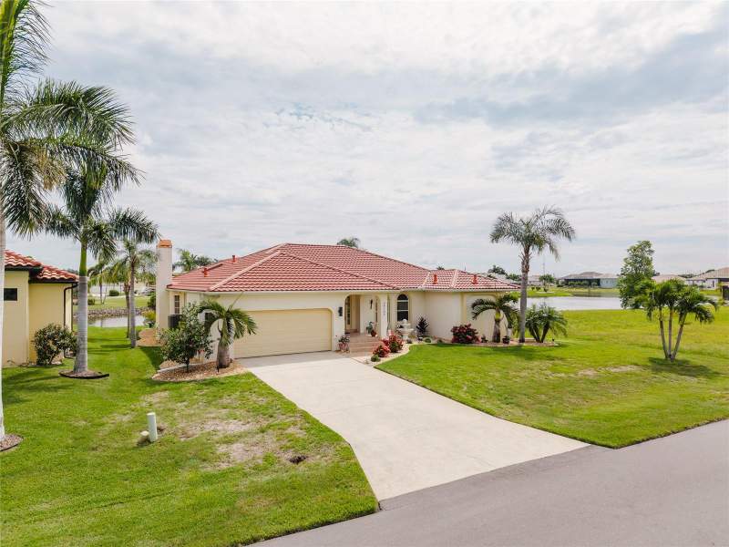 3 bedroom Single Family Residence at 24102 Santa Inez Road, Punta Gorda Isles Sec 21, Punta Gorda — photo 2
